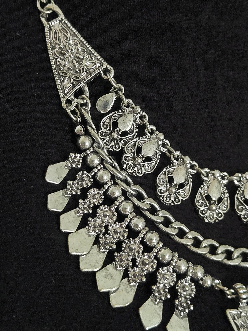 Y2K/2010 Boho Antiqued Silver Tribal Bib Statement Necklace Kuchi Fringe Layered - Picture 4 of 9